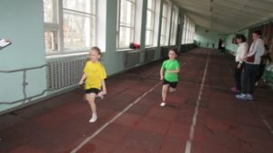 Соревнования среди дошкольных общеобразовательных организаций города по легкоатлетическому троеборью